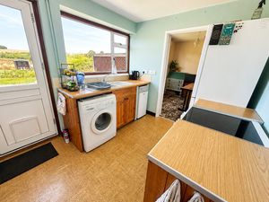Kitchen- click for photo gallery